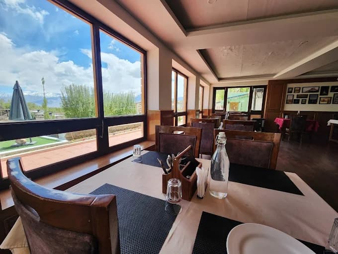 Dining View
