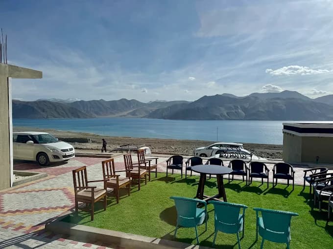 Lake View Seating Area