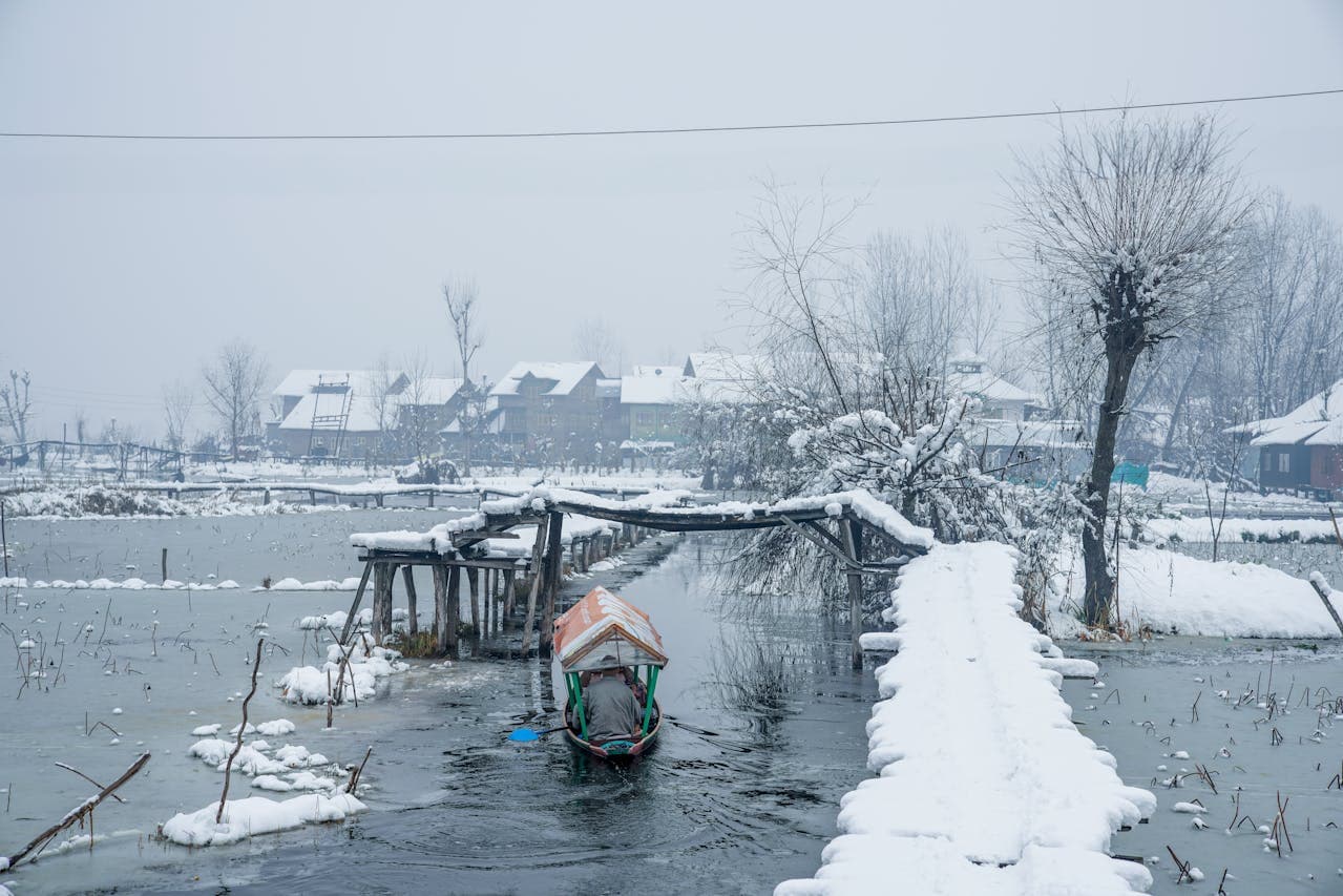 Best Time For Snowfall In Kashmir