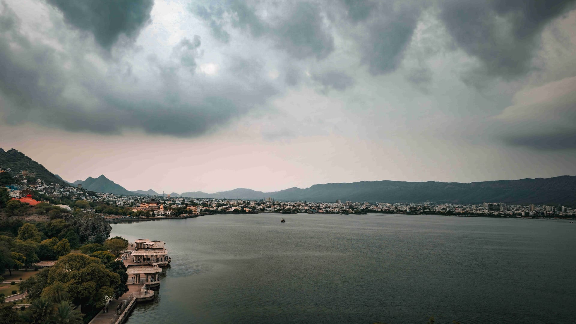 Udaipur - Jawai Group Tour From Ahmedabad