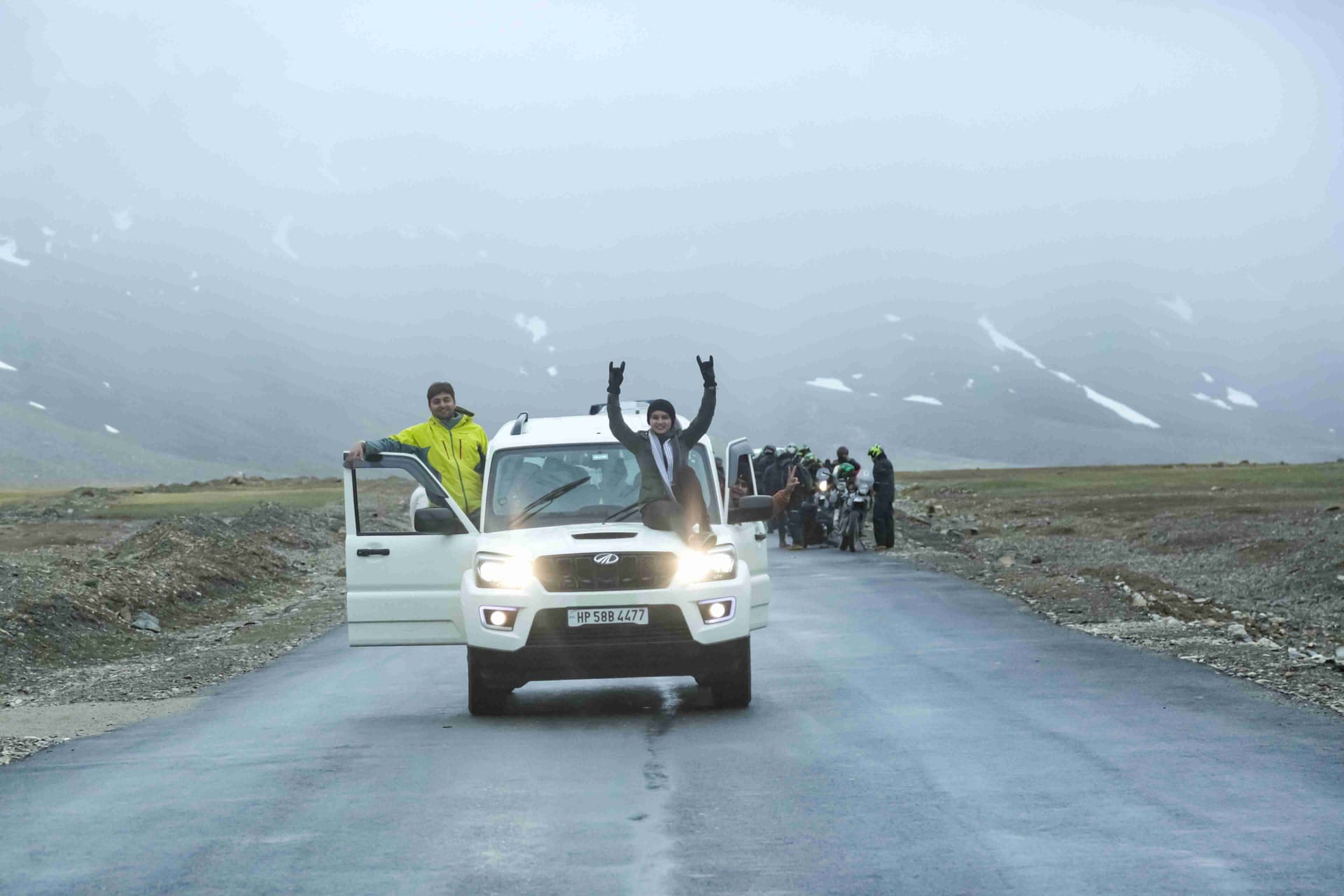 Leh Ladakh Group Tour vs Solo Trip: What’s Better?